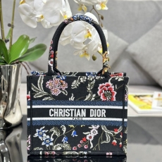 Christian Dior Shopping Bags